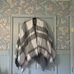 Banana republic poncho